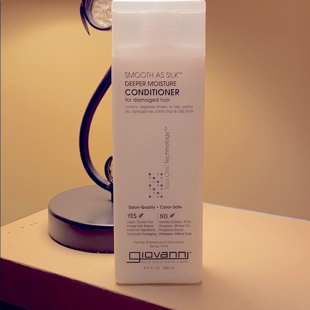 Giovanni ~ Smooth as Silk DEEP Conditioner
